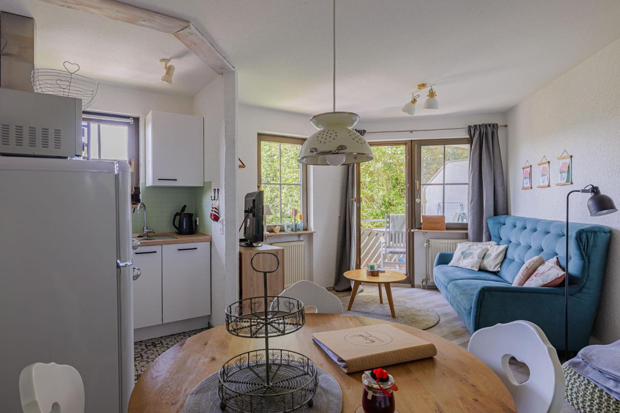 Herzgruen Direkt An Traumhaften Wanderwegen Balkon Mit Toller Aussicht Sauna Im Haus Tiefgarage E-ladestation Apartment